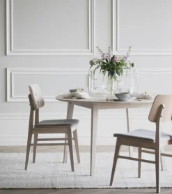 FILIPPA Matbord