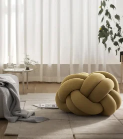 KNOT Sittpuff